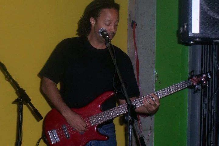 GL-Bass.jpg