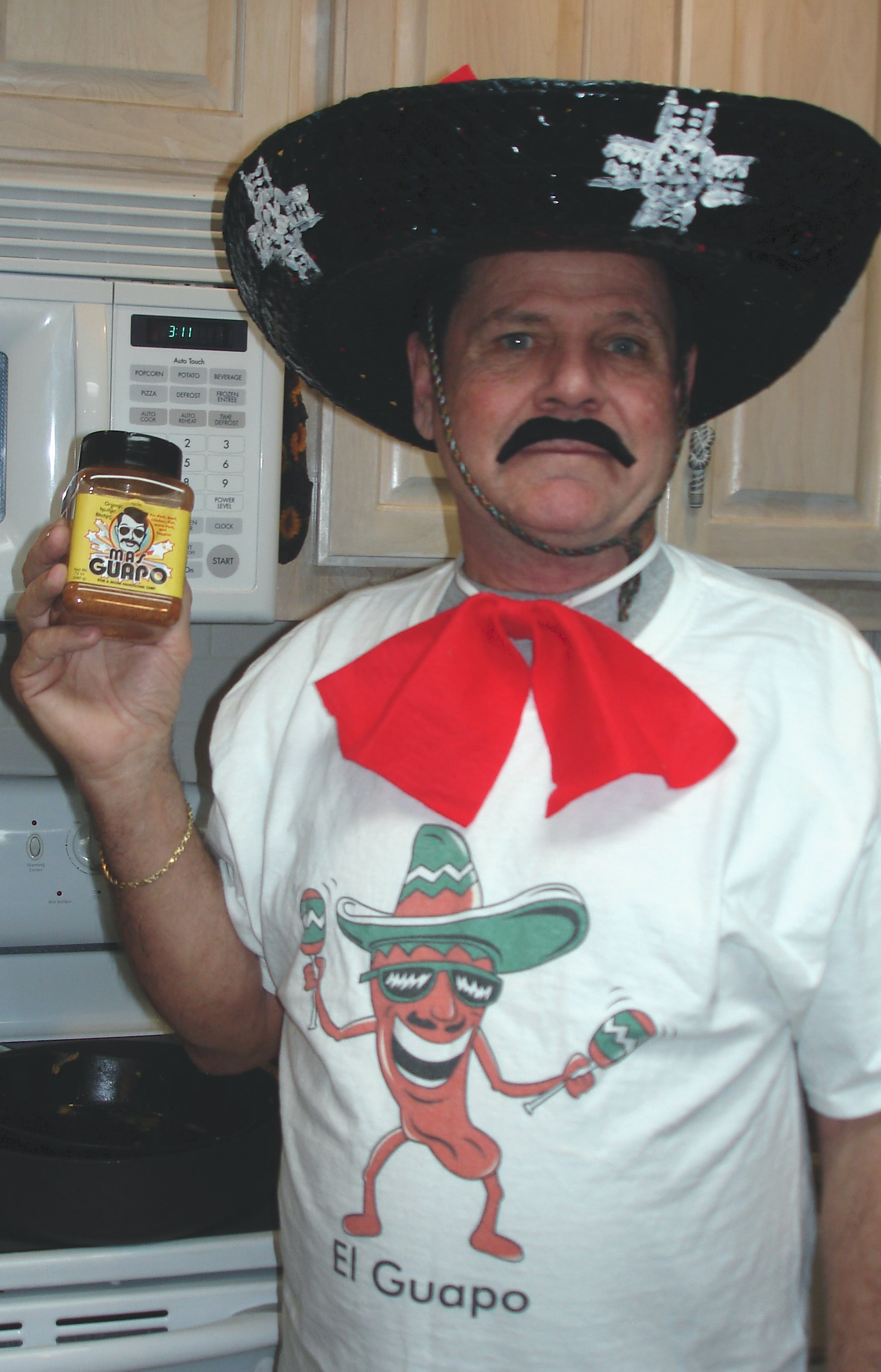   "El Guapo" prefers his cervesa picante.&nbsp; Nice duds!  