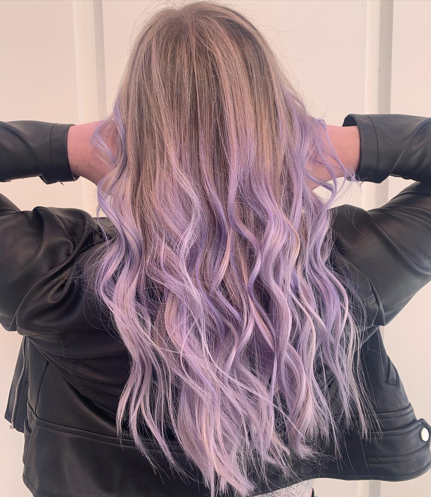 Lilac dreams 💜 done by Kathleen