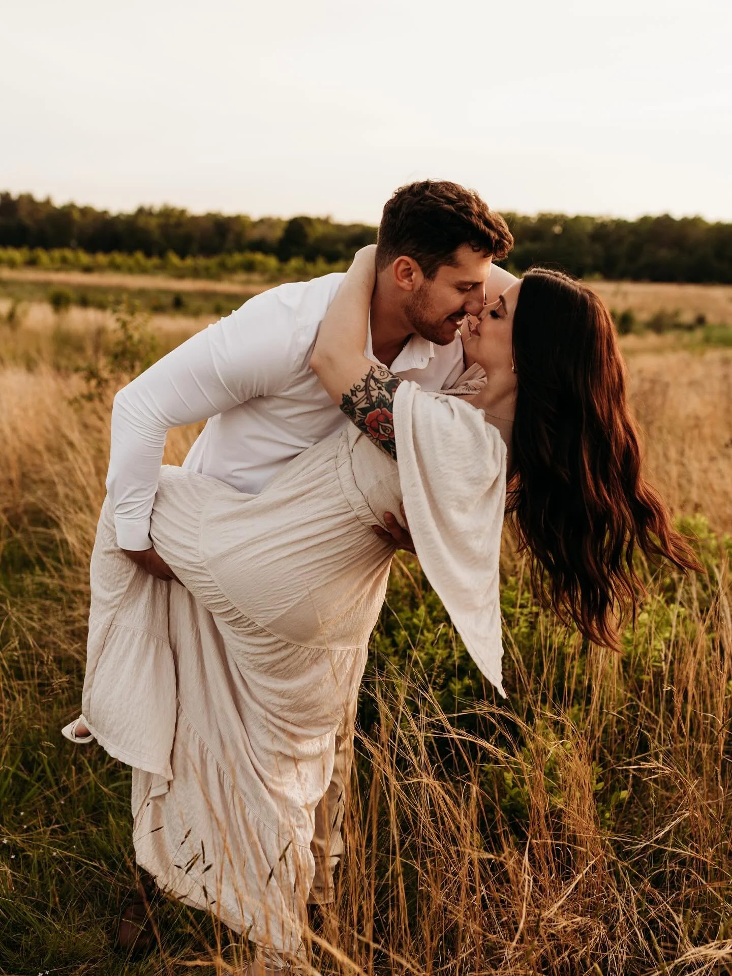 .
.
.
.
.
#westernmaphotographer #coupleportraits #engagementphotographer  #newenglandphotographer #newenglandwedding #massachusettsphotographer #theknot #authenticlovemag ##elopementphotographer #newhampshireweddingphotography #maphotographer #newen
