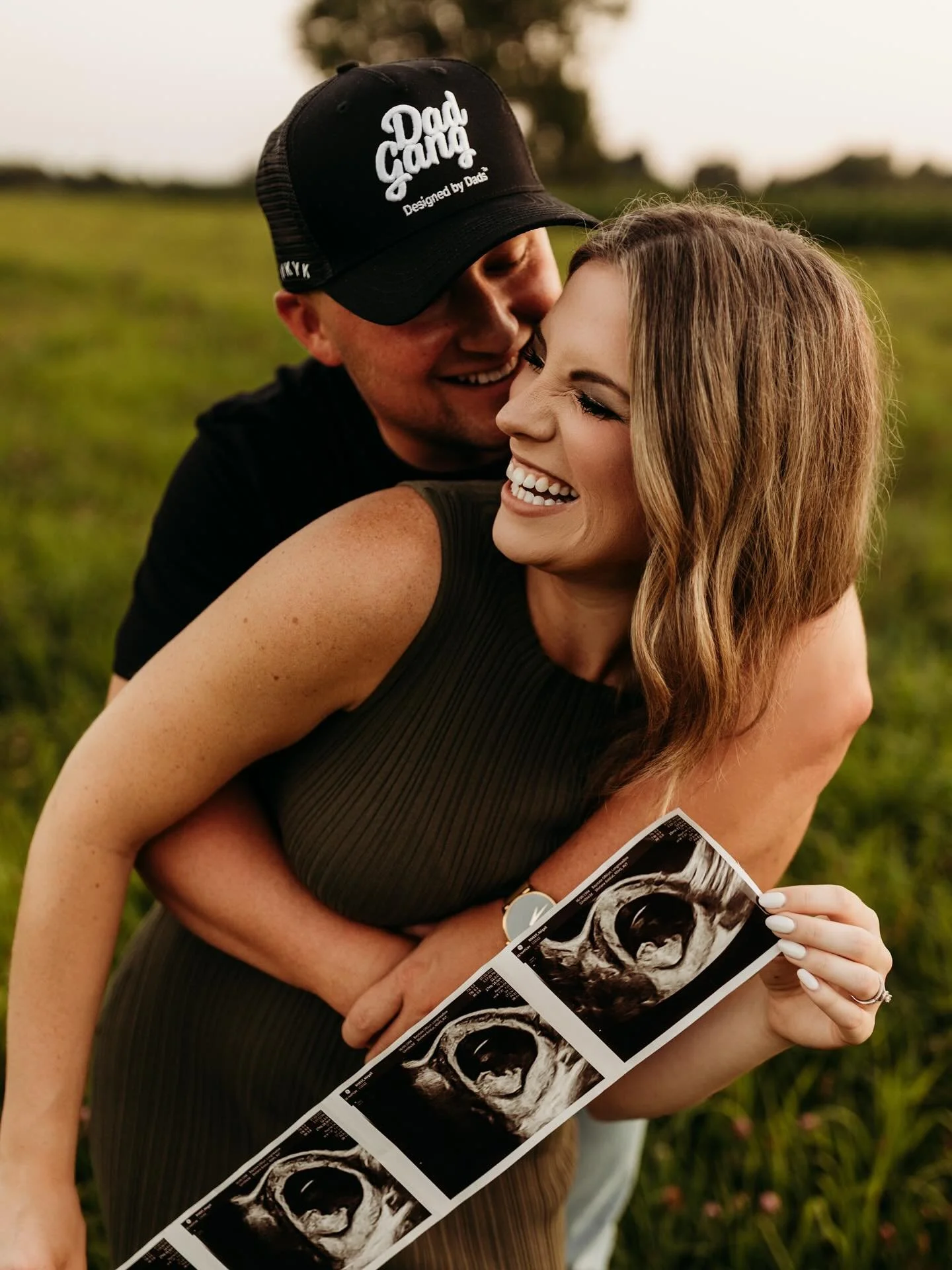 #westernmaphotographer #coupleportraits  #engagementphotographer  #newenglandphotographer #newenglandwedding #massachusettsphotographer #westernmass #westernmassphotographer #elopementphotographer #maternitysession #maphotographer #newenglandphoto #r