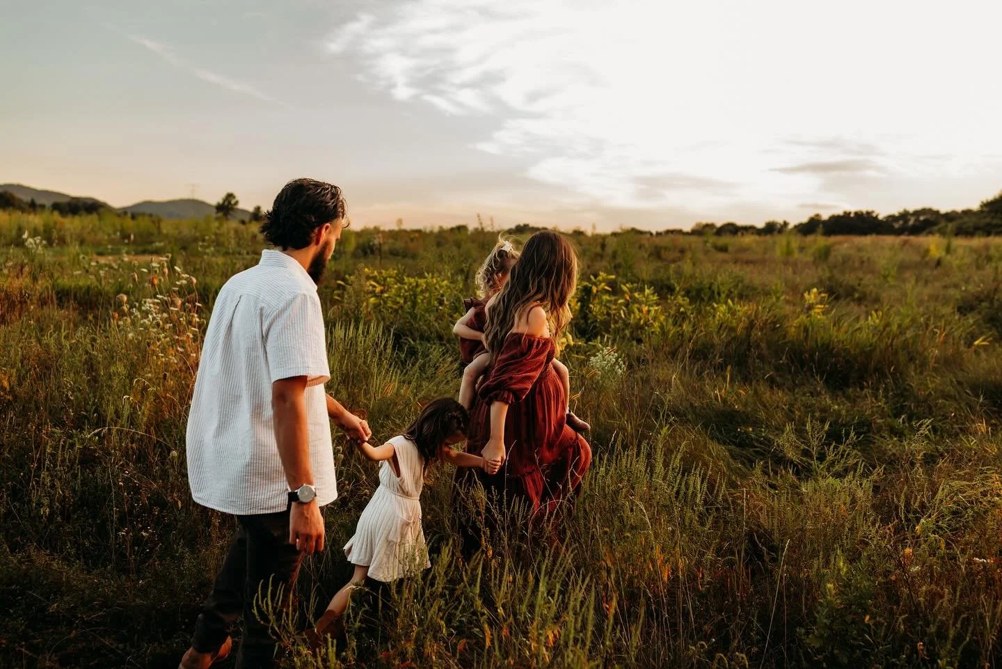 #westernmaphotographer #coupleportraits  #engagementphotographer  #newenglandphotographer #newenglandwedding #massachusettsphotographer #westernmass #westernmassphotographer #elopementphotographer #maternitysession #maphotographer #newenglandphoto #r
