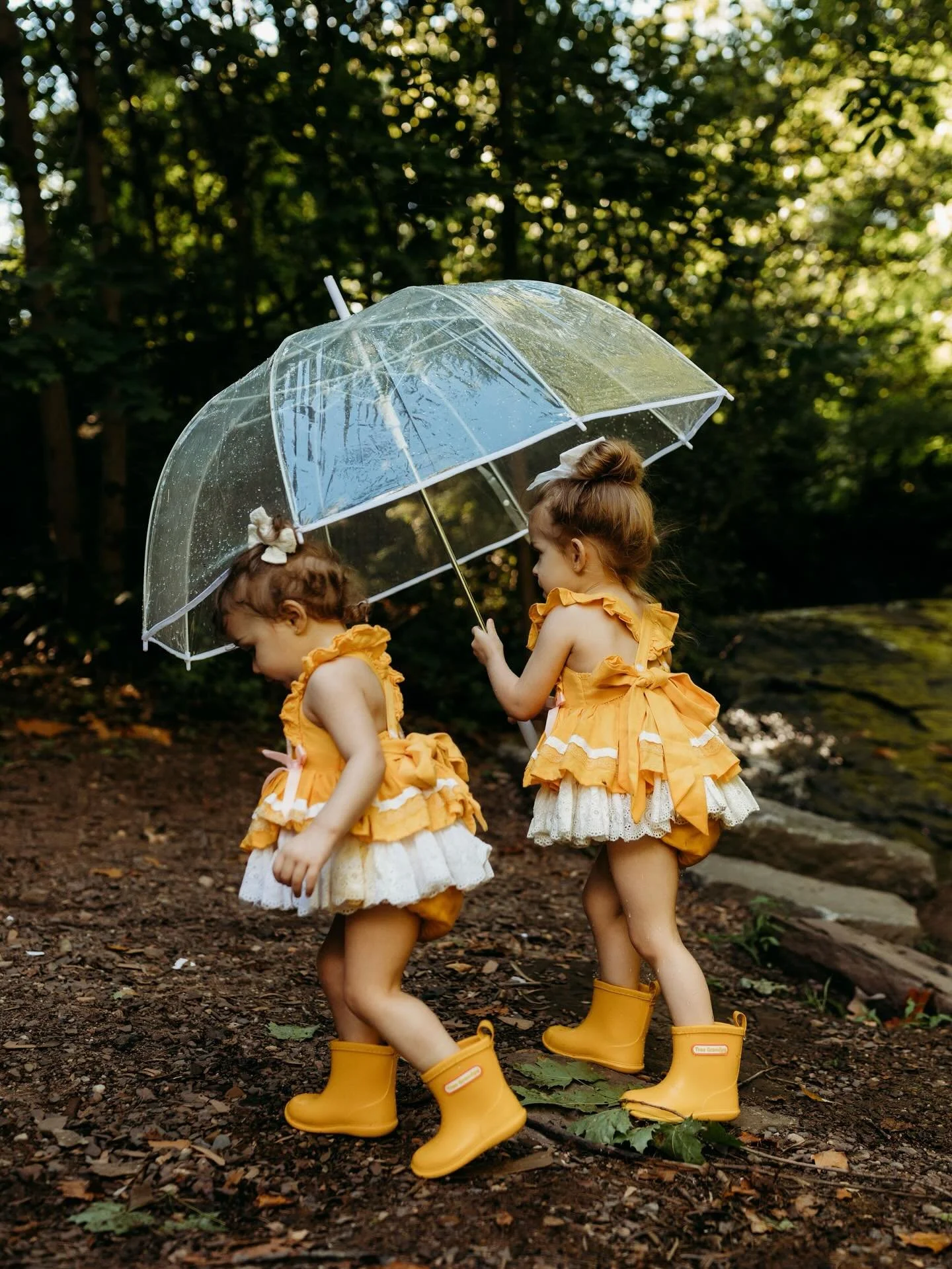 #westernmaphotographer #coupleportraits  #engagementphotographer  #newenglandphotographer #newenglandwedding #massachusettsphotographer #westernmass #westernmassphotographer #elopementphotographer #maphotographer #newenglandphoto #radlovestories #fam