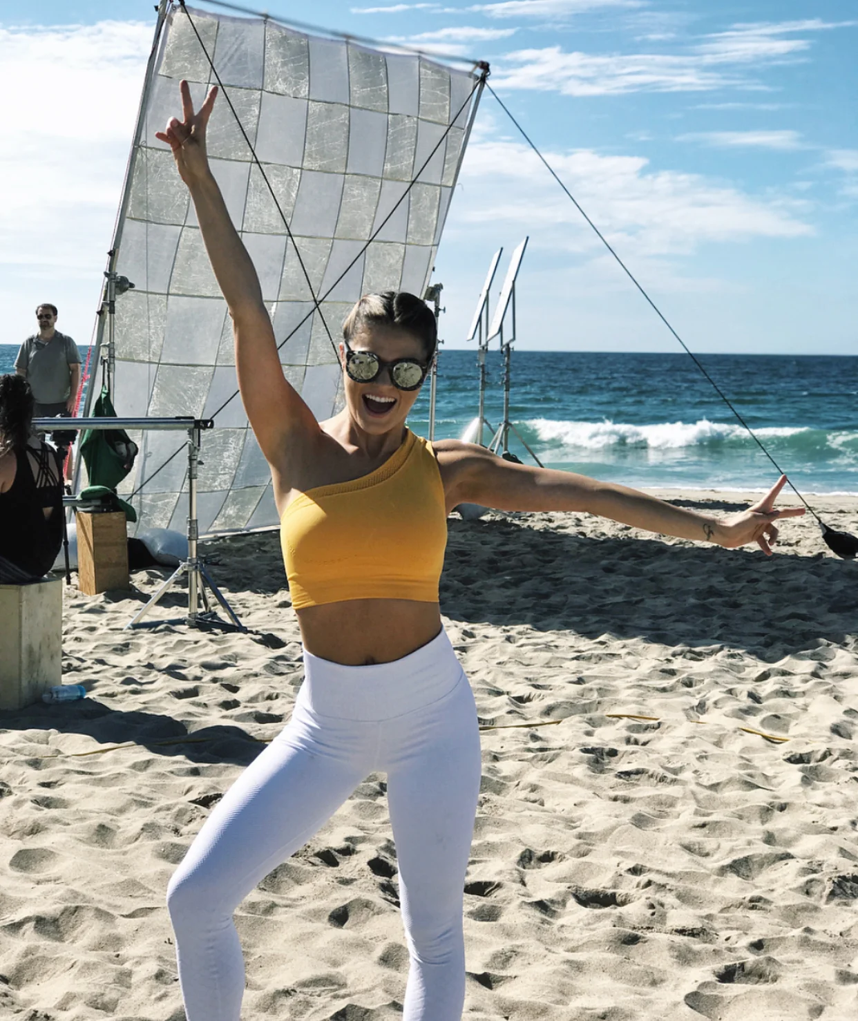 TONE IT UP Beach Dance Cardio Workout