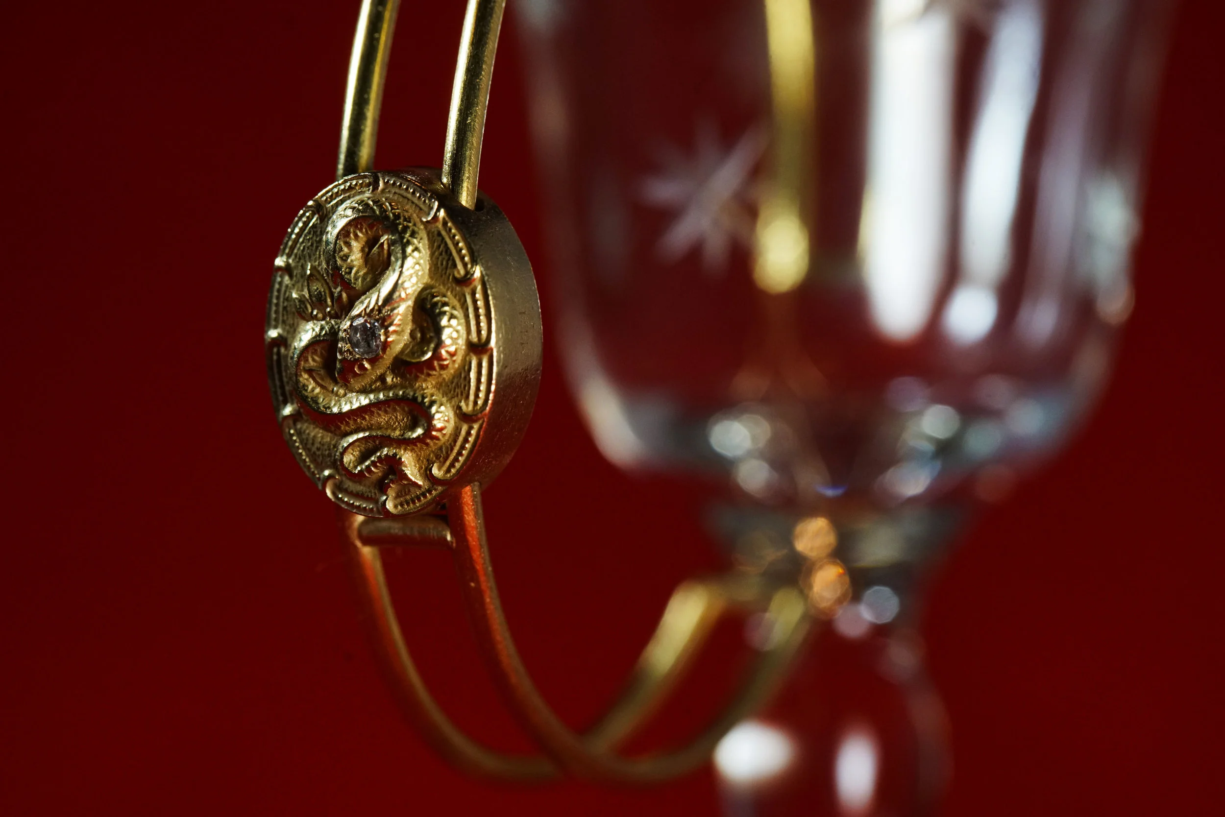  A vintage Victorian slide set to move on a custom-made 18k gold cuff. 