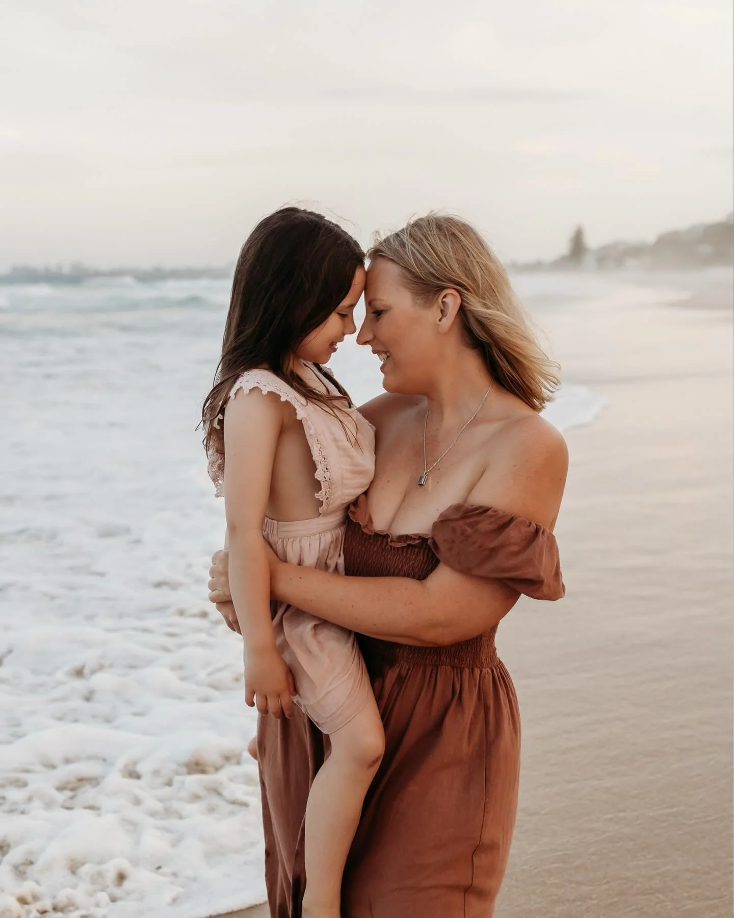 More of this in 2026: Fun, loved up families, adventuring together and making memories to fill up walls.
 Every age and every stage is so worth remembering.   Thanks @nataliehughesphotography for spending the afternoon with me so that I could capture