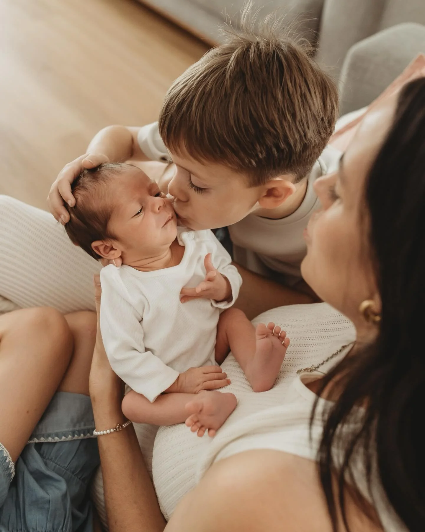 Fleeting days and fleeting moments forever bottled up in these photographs. 

Four little ones to have and to hold. 

@ameliamcmurray_  and @grantmcmurray94  your little treasures. Xx