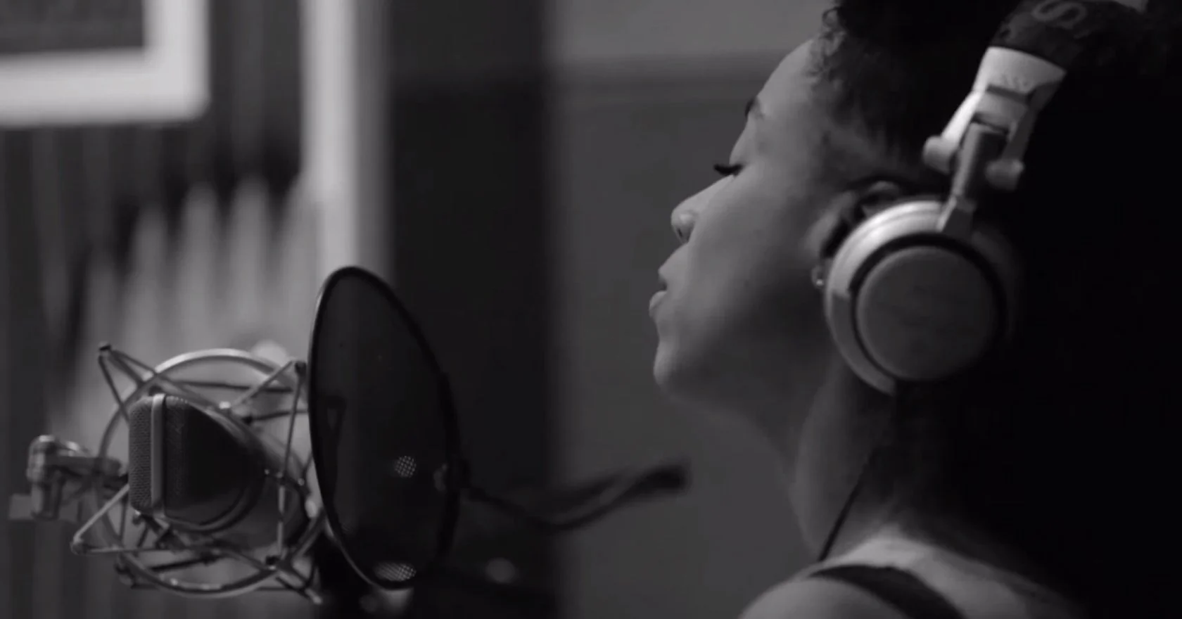 Lianne La Havas - Unstoppable (In The Studio)