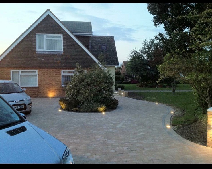 Driveway lighting with the Alpha Block