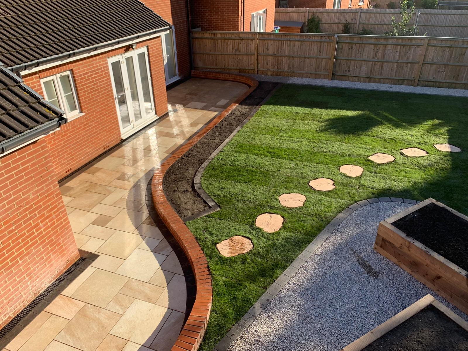 main pic patio yapton .jpg