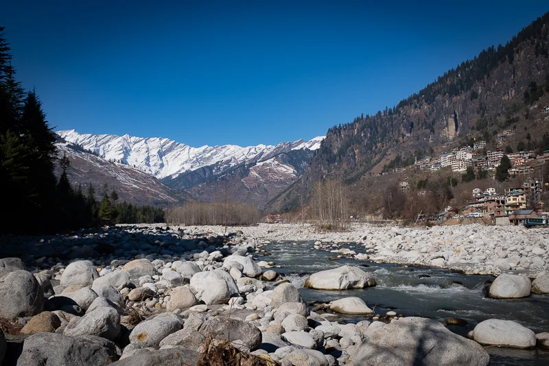The river, looking upstream. I was to hike up one of those mountains in the background.