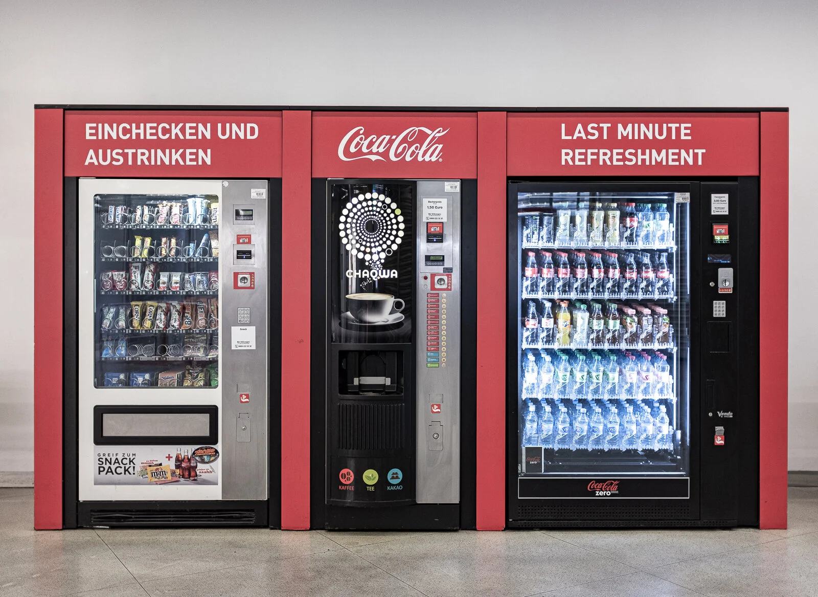 Das Beste an dieser Grauzone ist, frei nach Andy Warhol, der Cola-Automat.