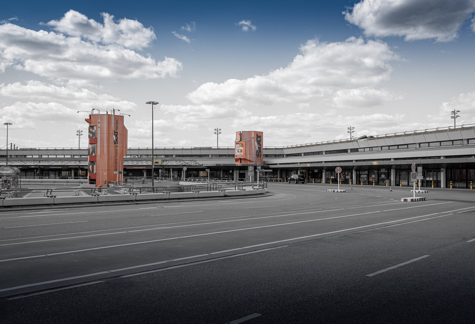 Der Innenbereich des Terminal A. Keine Autos, keine Taxis. Es war befremdlich, dort einfach herumspazieren zu können. Leider hatte ich mein Fahrrad woanders stehen.