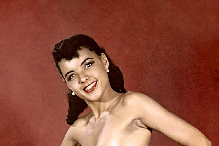 Nude Women of the 1950s - Restoring Pinups, Not Pornography