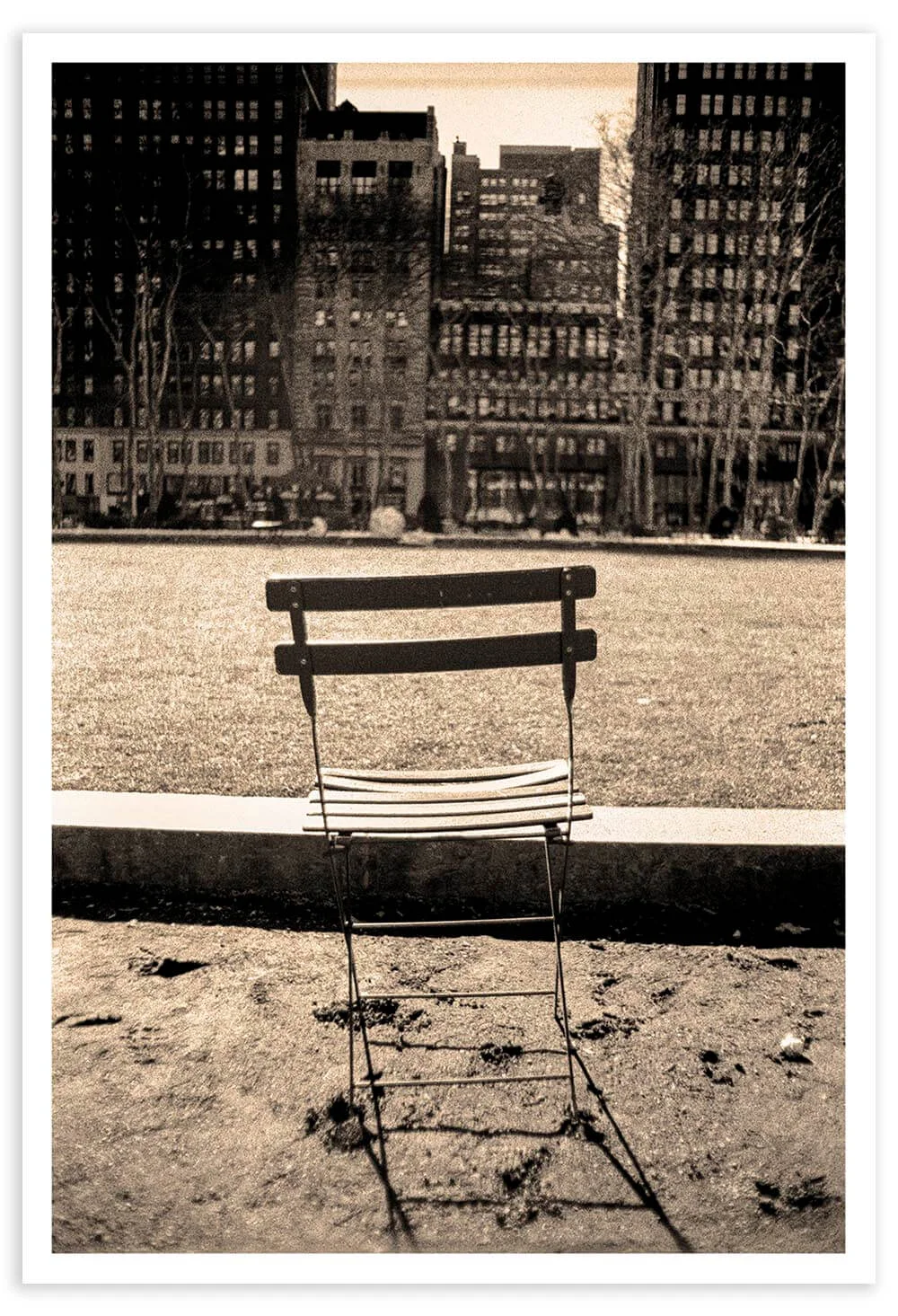 If you want to be alone in the city, just go where there is mud.