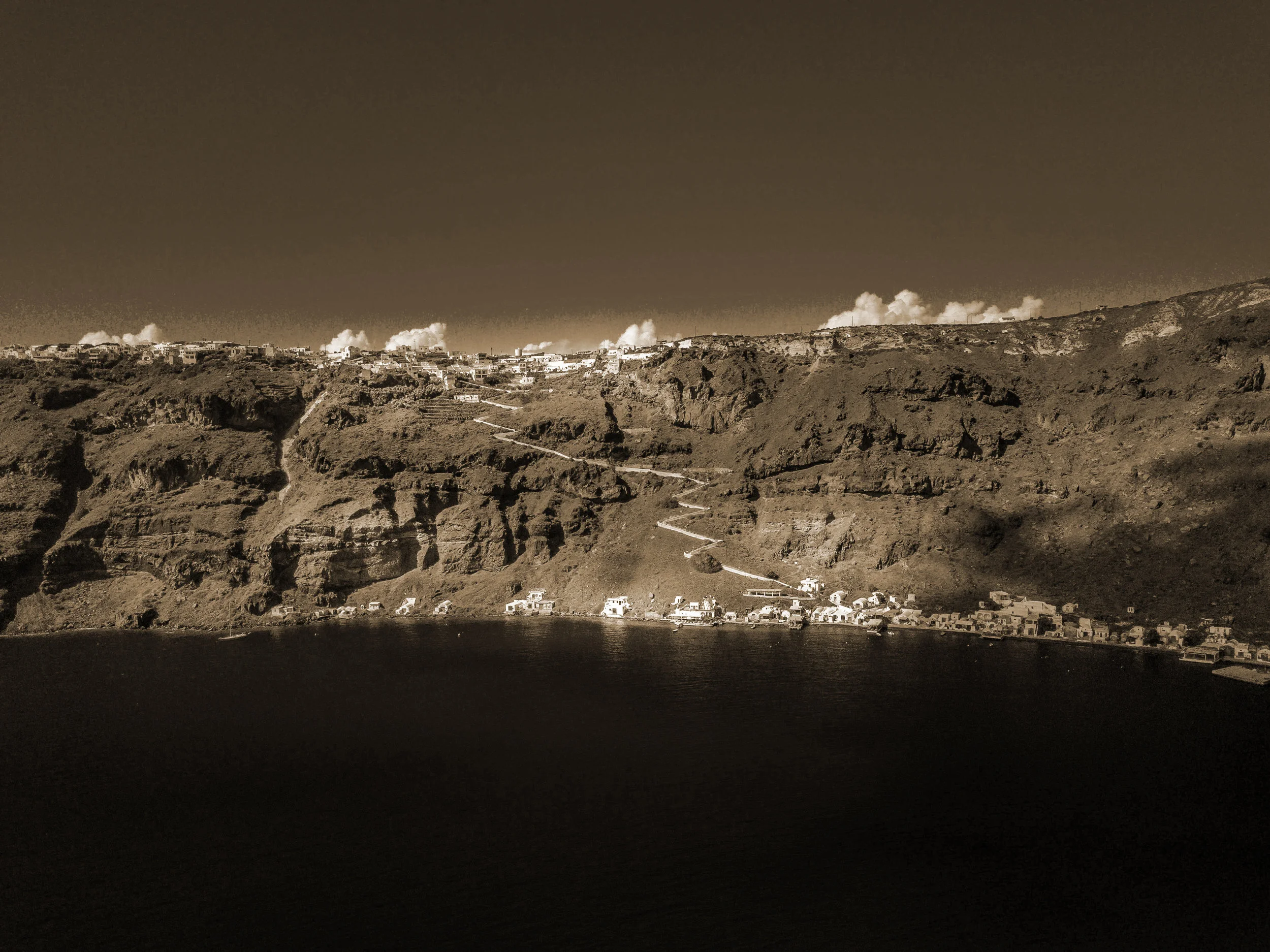 Santorini-33_sepia.jpg
