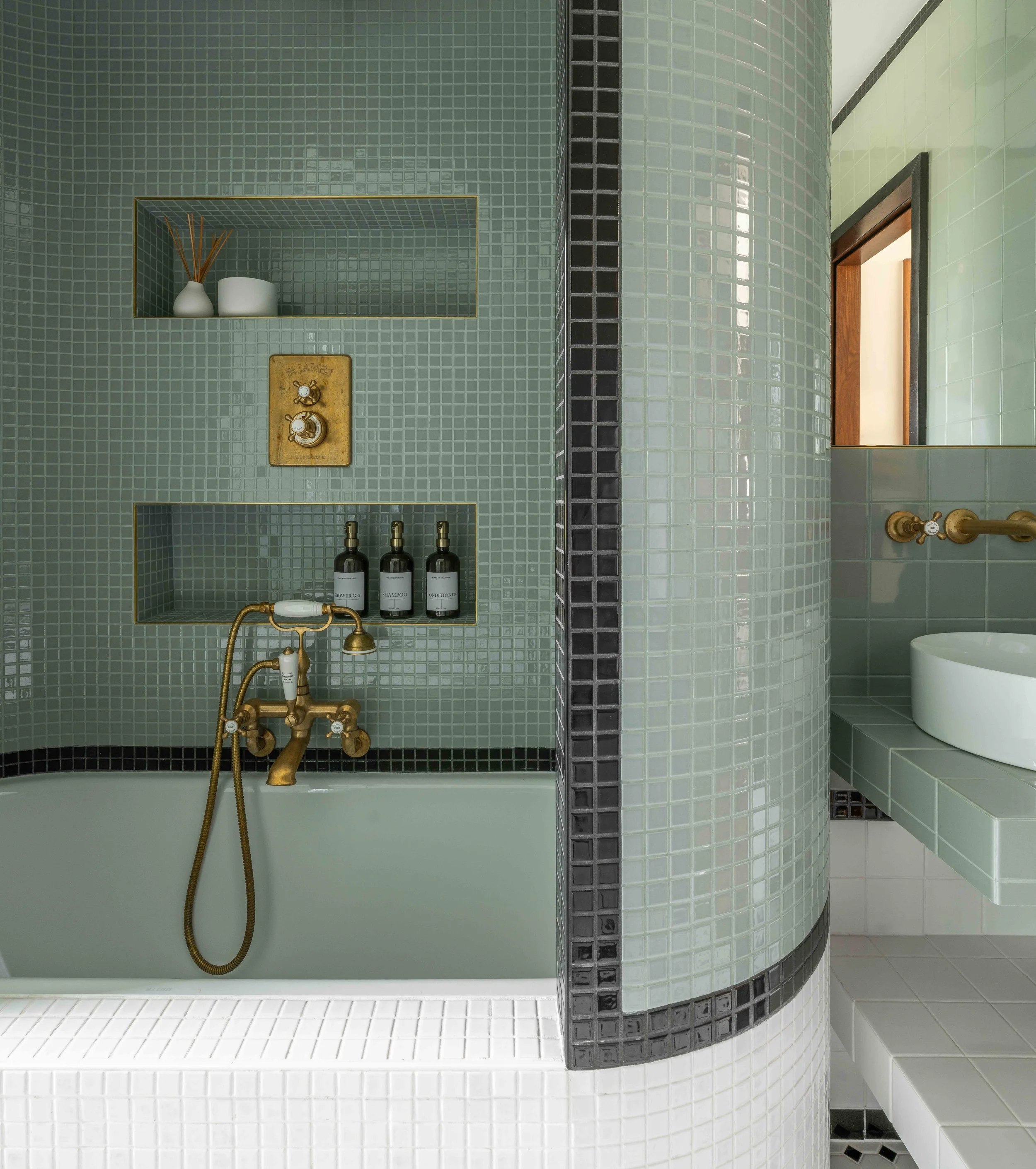 FKD - Deco House - 29 - LQ © Nicholas Worley.jpg