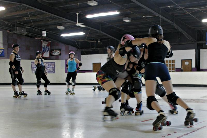 062117_KM_rollerderby1.jpg