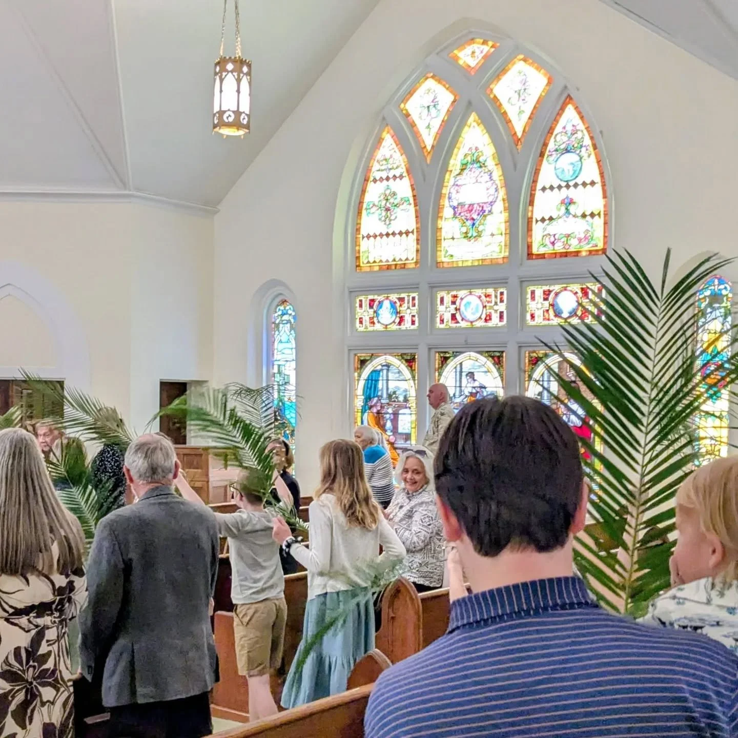 "Hosanna, Hosanna, Praising our Savior!" 🎶