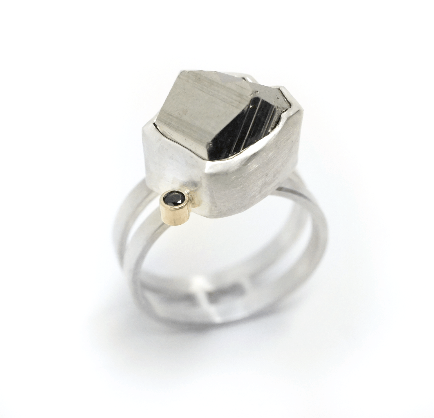 NEUTRAL 38° Ring