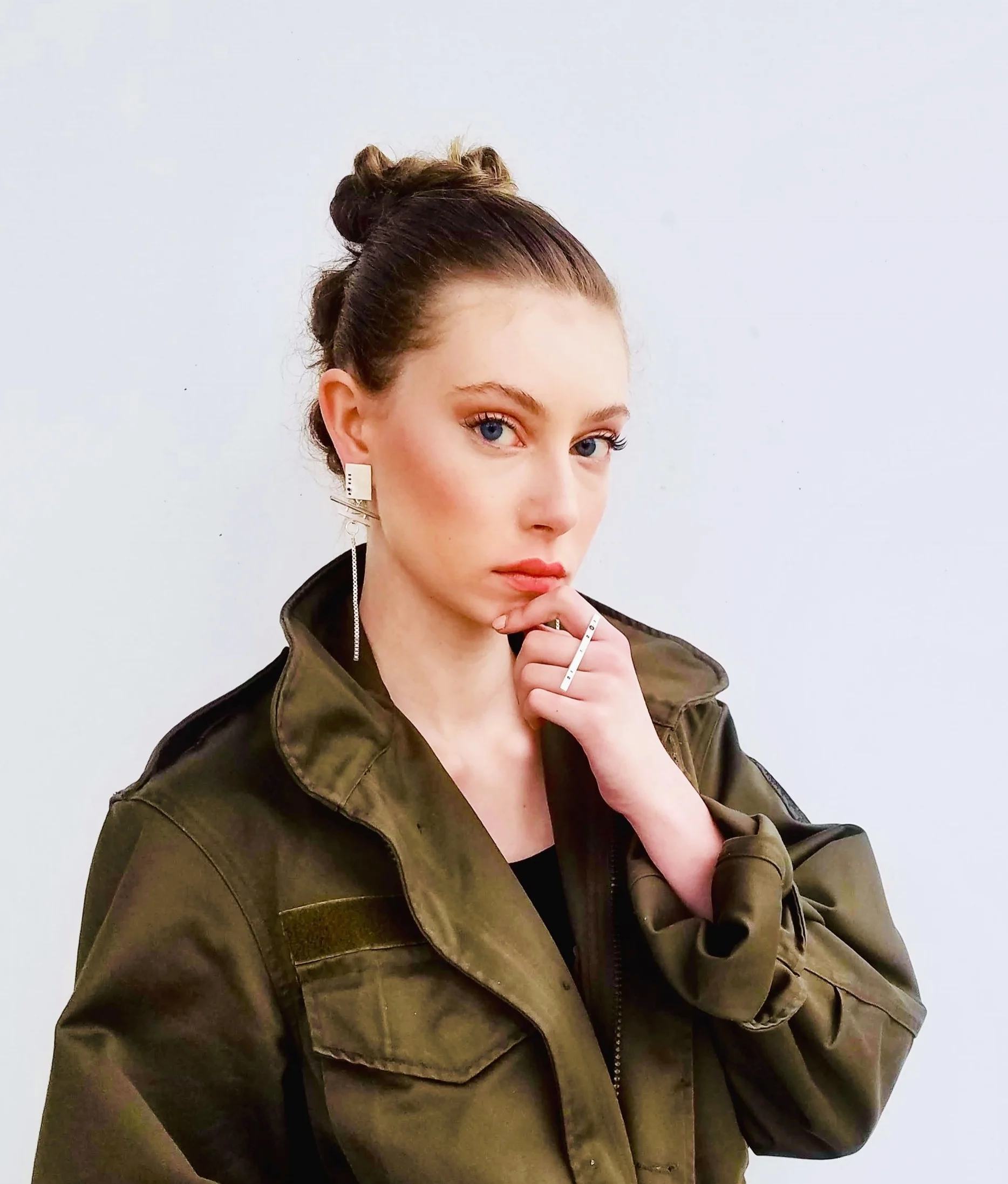 NEUTRAL 45° earring