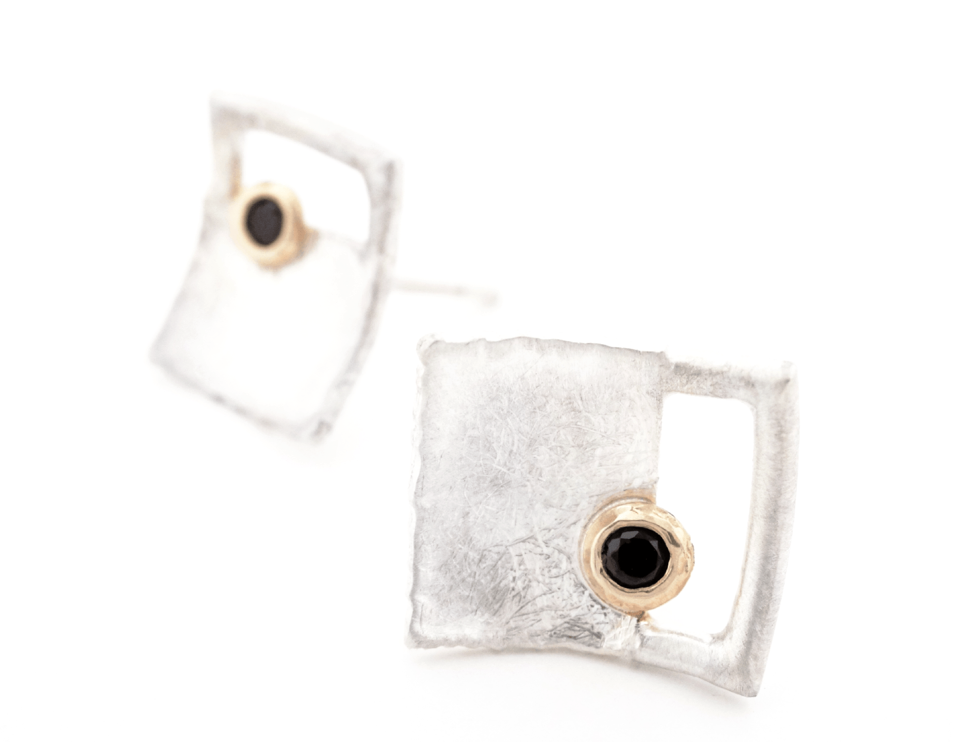 NEUTRAL 8° Earrings