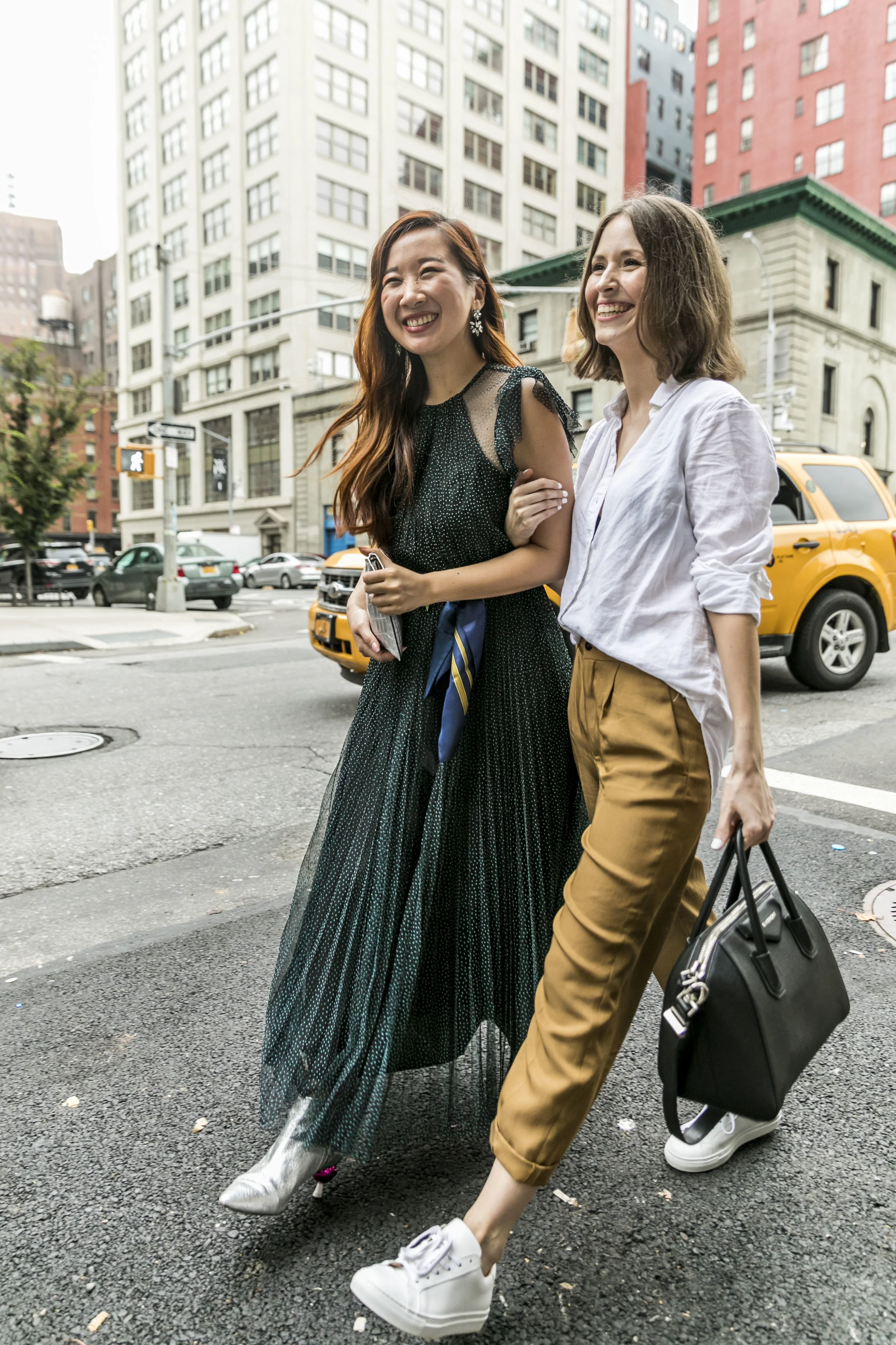 With Sarah ( @shedoesfashion ) in between shows outside Spring Studios.