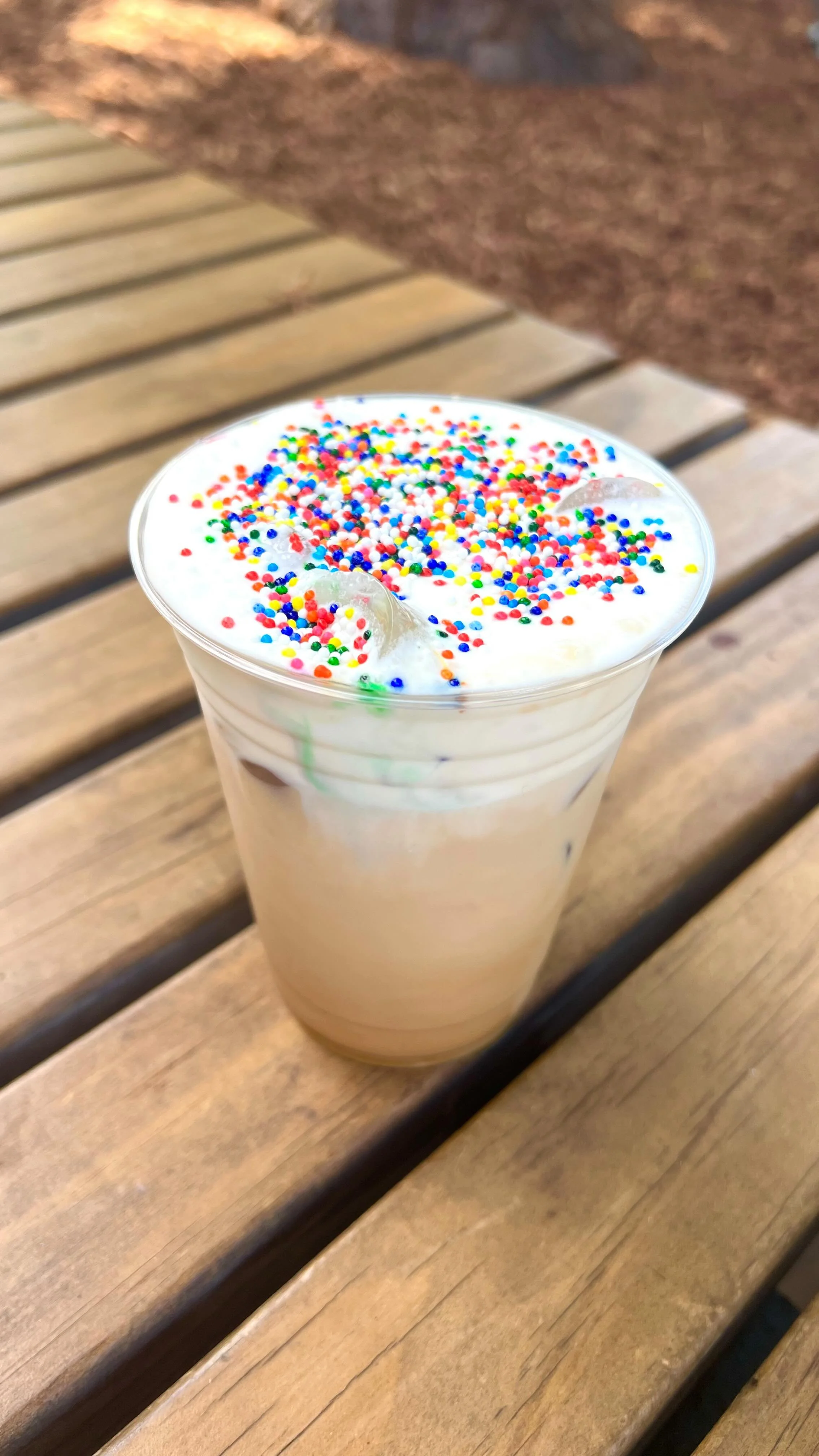 Come celebrate our 8th anniversary with us this weekend with our ✨ celebration latte ✨ ☕️ - our strong, rich espresso mixed with creamy vanilla cake batter syrup and our signature fluffy cold foam 
Inspired by our celebration pie 🥧 
#coffeelover #
