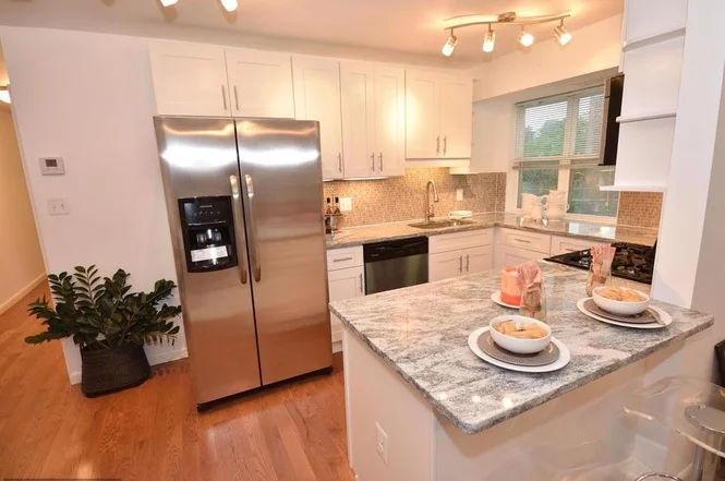 2333 16TH ST SE - $189,500