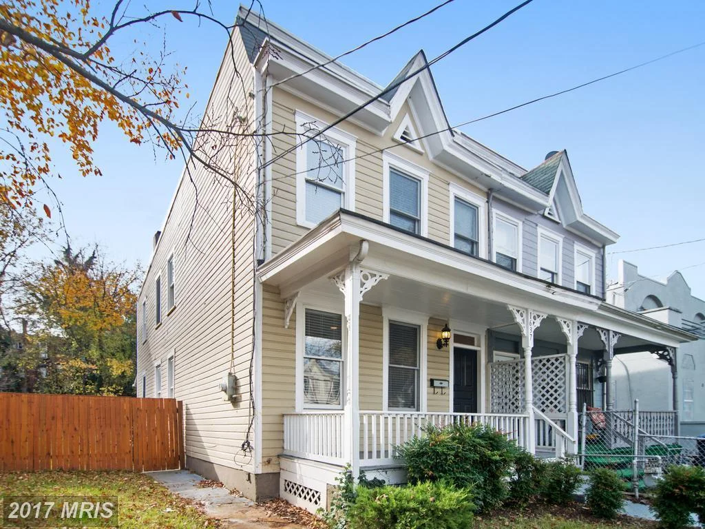 1637 U St SE - $399,000
