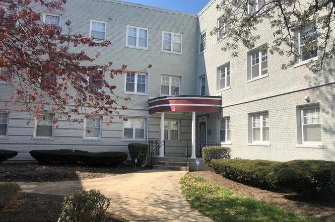 914 Barnaby Street SE #102 - $66,900