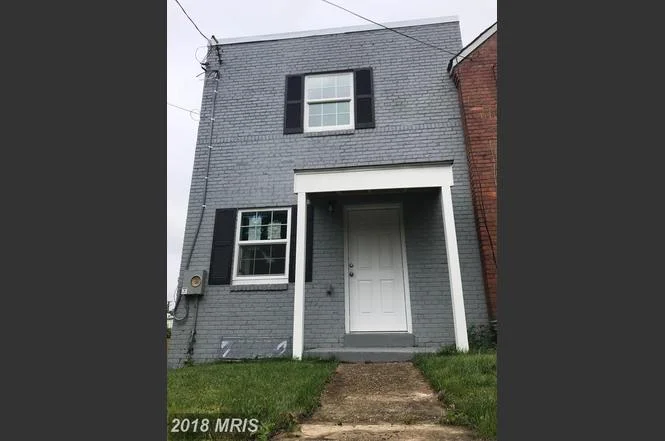 1900 Savannah Pl SE - $379,900