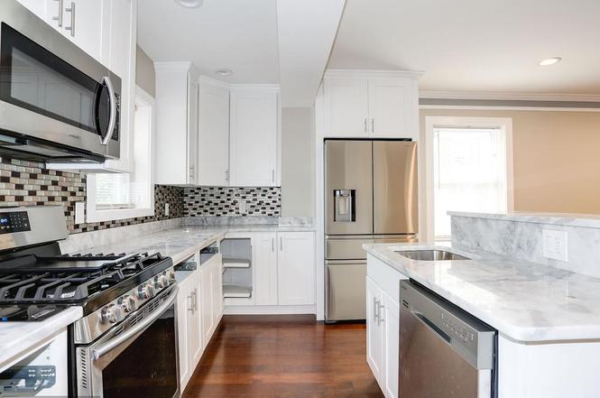 156 Upsal St SE - $489,000