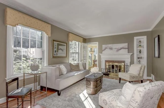 2839 Hillcrest Dr SE - $615,000