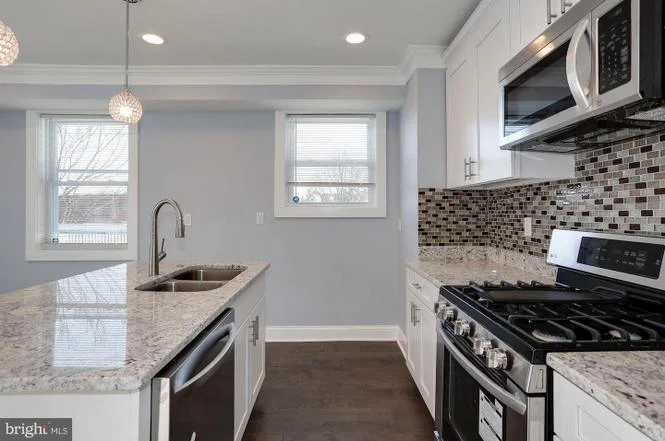 2431 18th Pl SE - $389,900