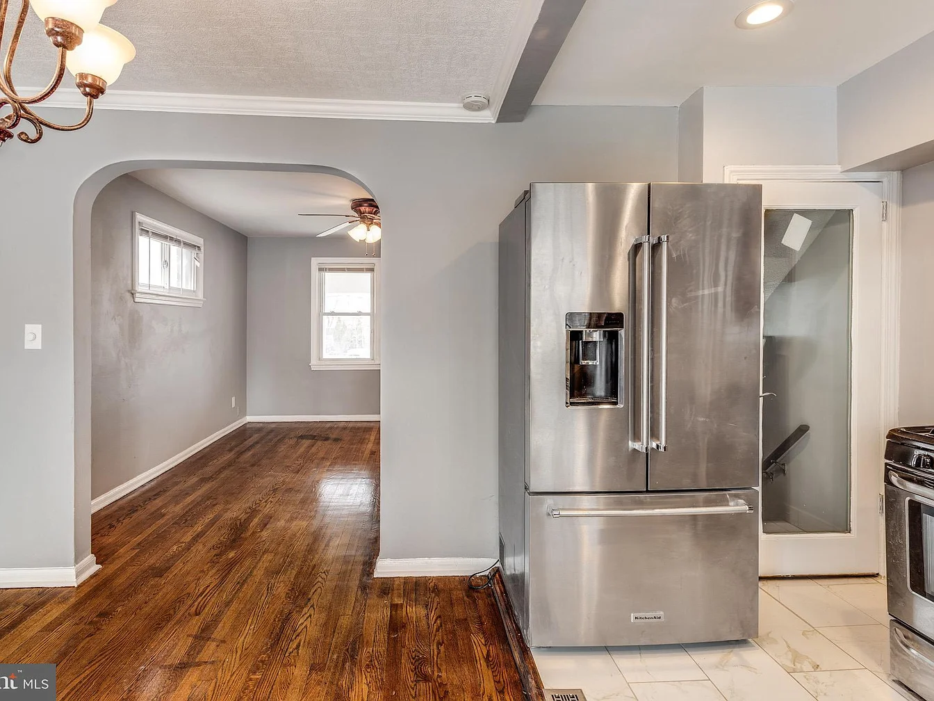 162 Forrester Street SW - $399,900