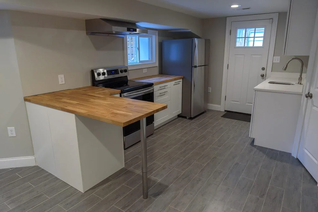 1131 Chicago Street SE - $1,350/month