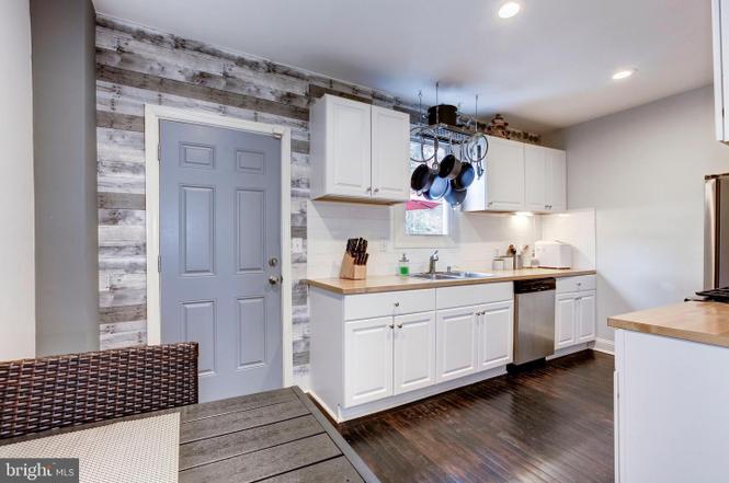 1515 W Street SE - $579,000