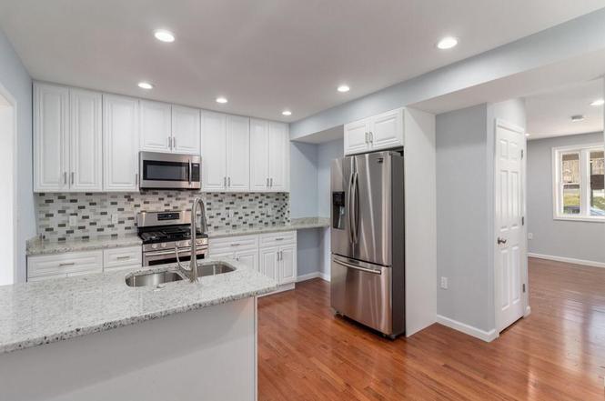 1725 Erie Street SE - $455,900