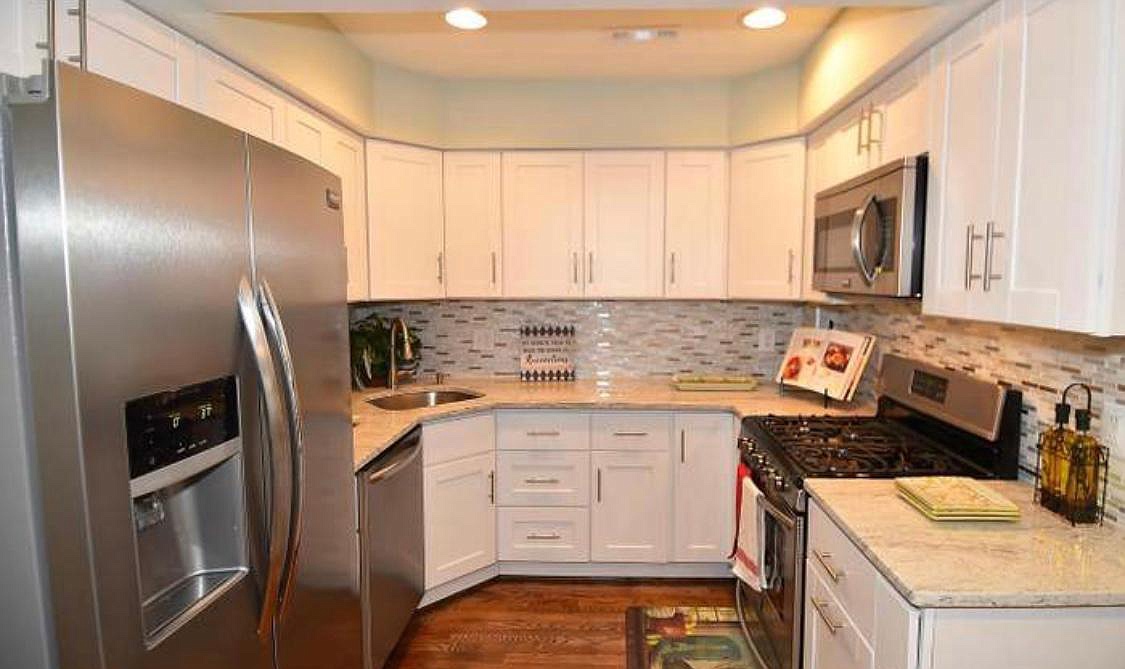 1339 Dexter Terrace SE - $1,800/month