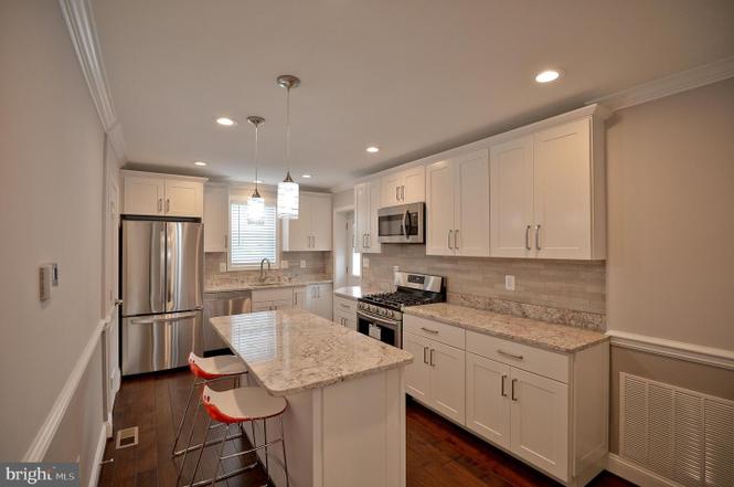 520 Lebaum Street SE - $518,000