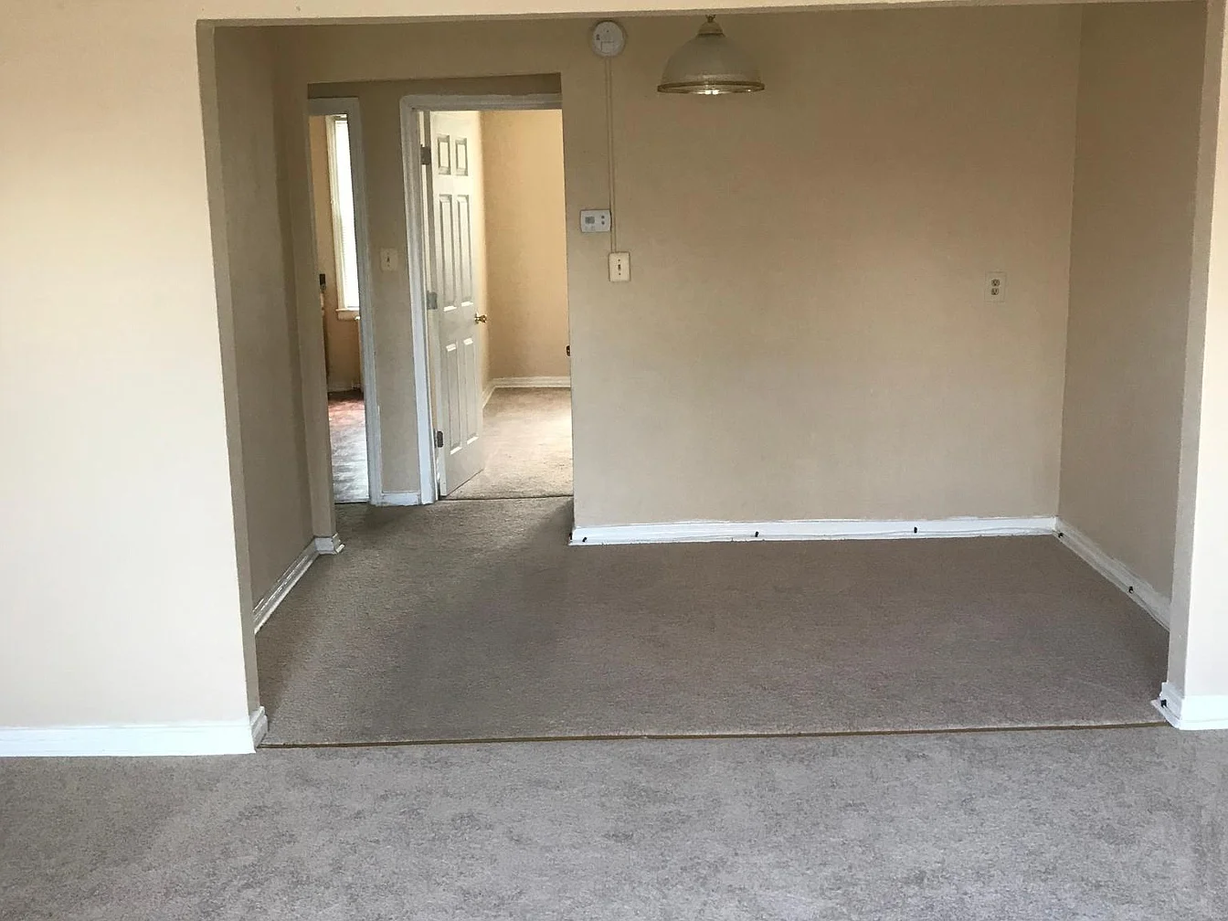 86 Galveston Place SW - $900/month