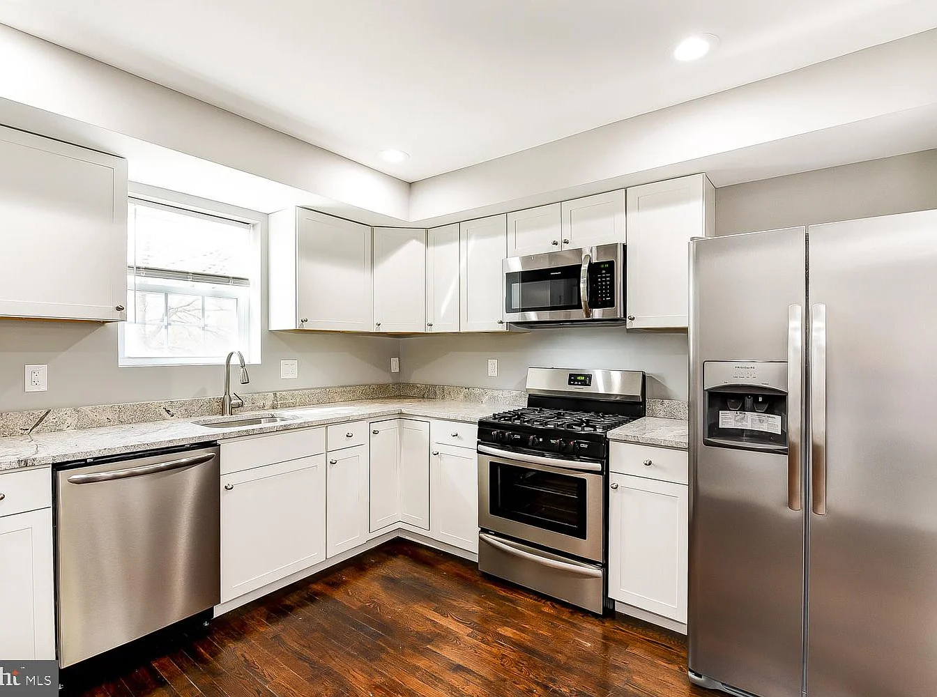 707 Congress Street SE    $2,350/month