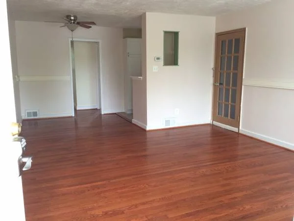 1 bedroom apartment near Congress Heights metro $1300/month
