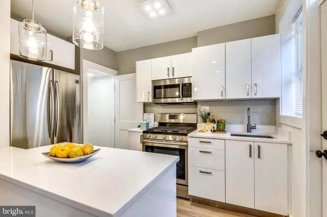 1443 Ridge Place SE - $420,000