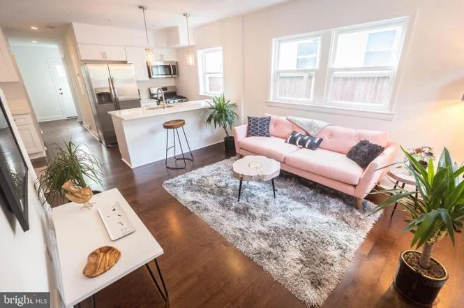 3659 - 3661 Horner Place SE - $375,000
