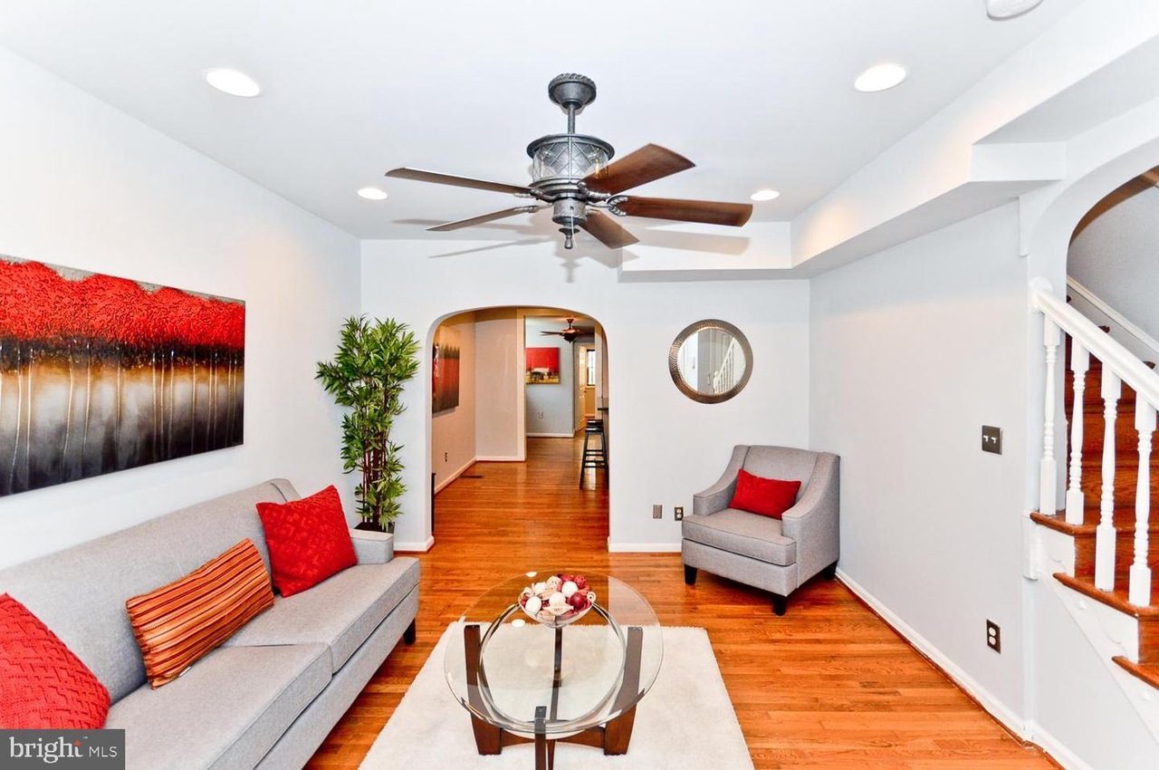 1607 Fairlawn Avenue SE - $460,000