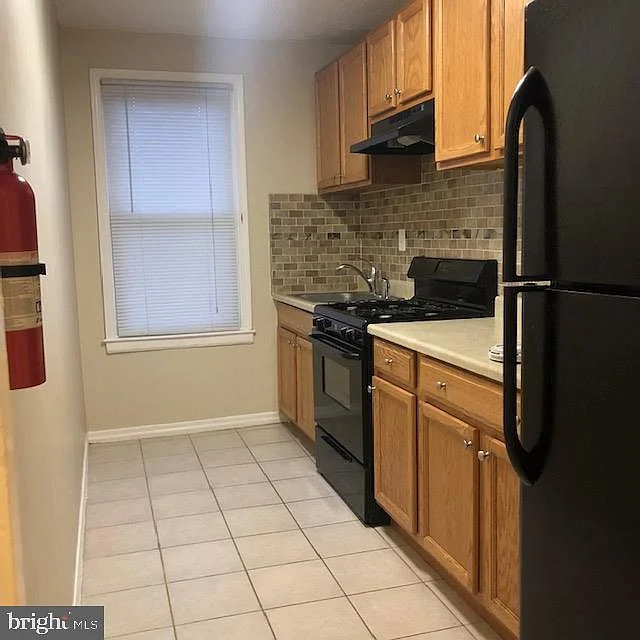 92 Galveston Place SW #3 - $1,400/month