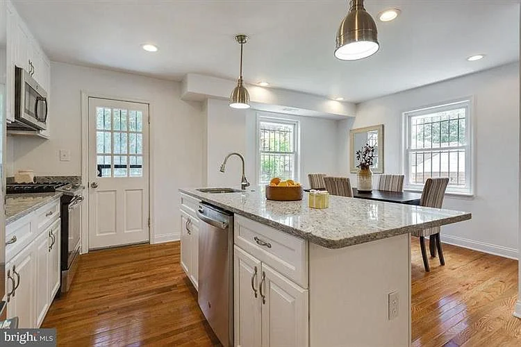 319 Raleigh Street SE - $399,999