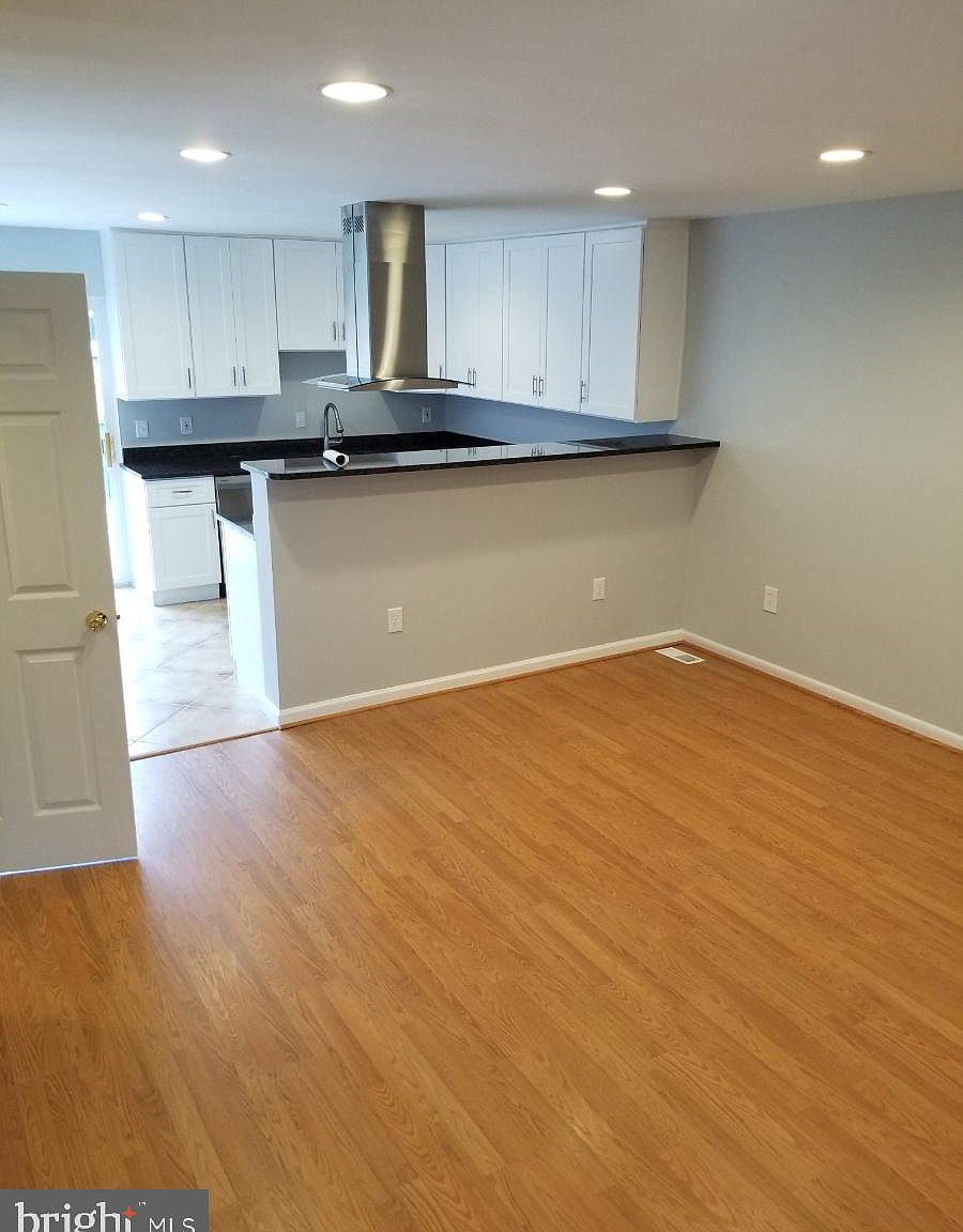 1244 Barnaby Terrace SE - $360,000
